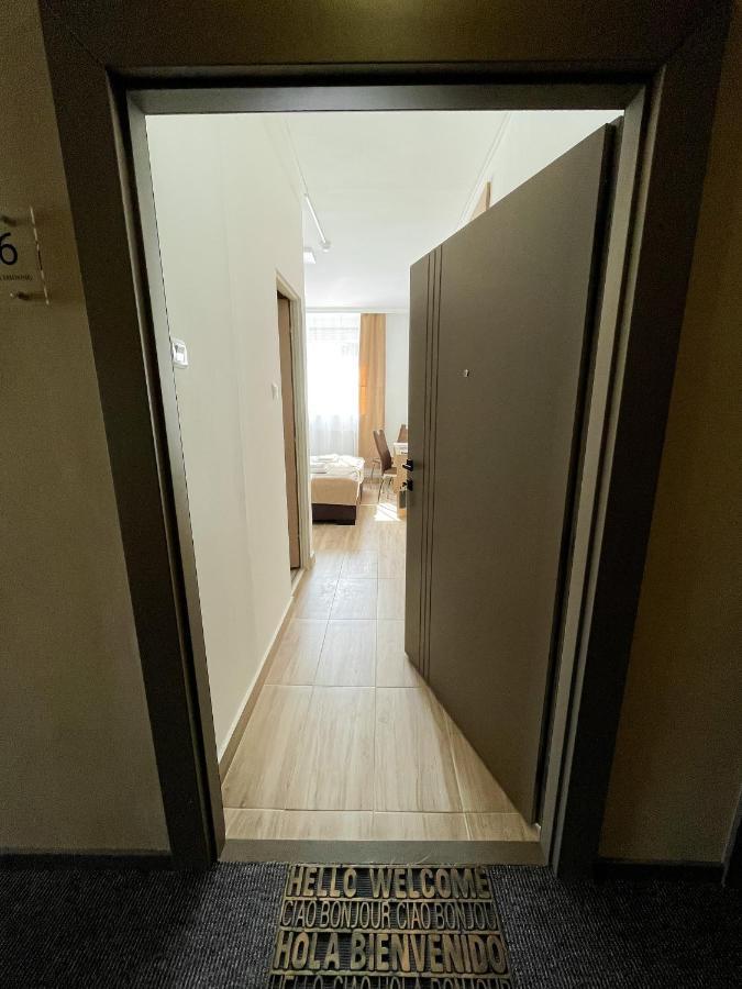 Oereg-To Hotel Es Rendezvenyter Tata Exteriér fotografie